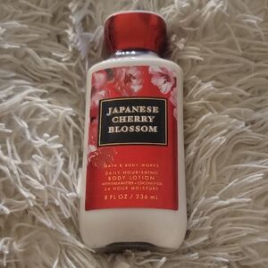 Bath & Body Works Japanese Cherry Blossom Lotion - Red and White